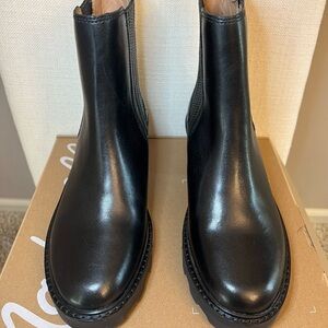 Sleek Black Madewell Chelsea Boots NWT